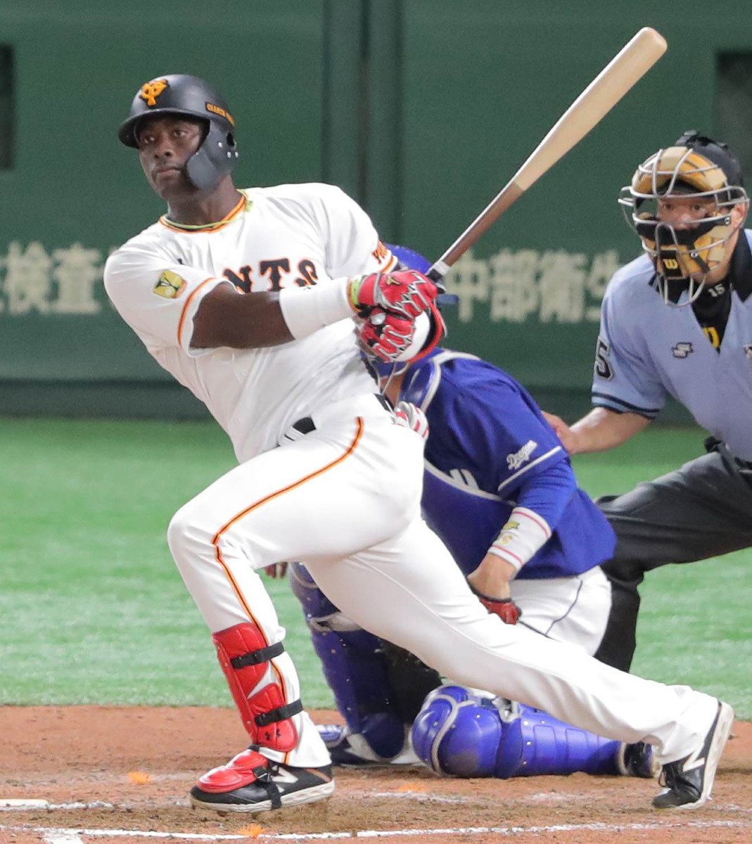 【巨人】イスラエル・モタが自由契約 今季１軍で９試合、打率２割２分２厘、１本塁打
