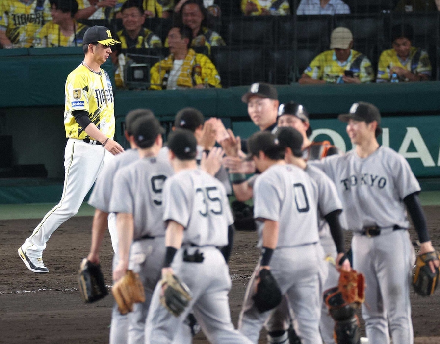 阪神 藤川監督「セ・リーグで一番与死球が多いのが巨人。明日良い勝負を」両軍計3個の死球に言及