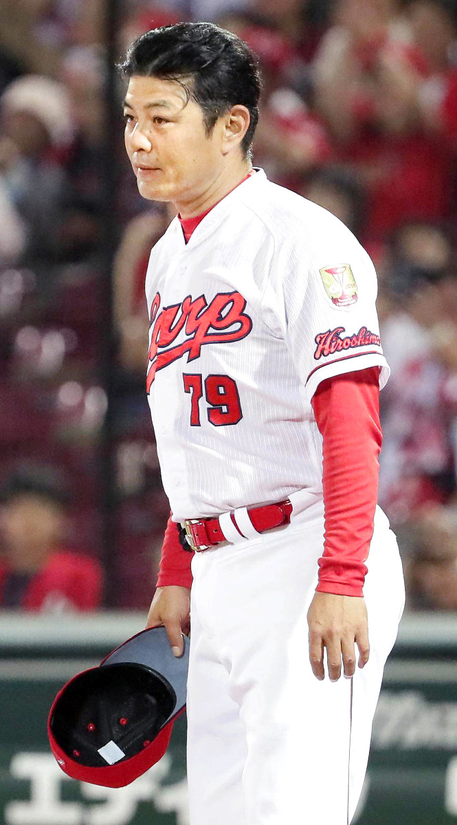 【広島】緒方監督に厳重注意、野間に複数回平手打ちで…６月ＤｅＮＡ戦で全力疾走怠ったと判断