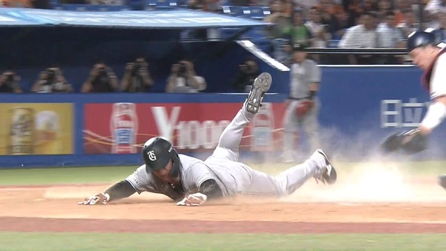 本塁突入で負傷…巨人、”ルーキー内野手”を登録抹消 31試合で打率.200