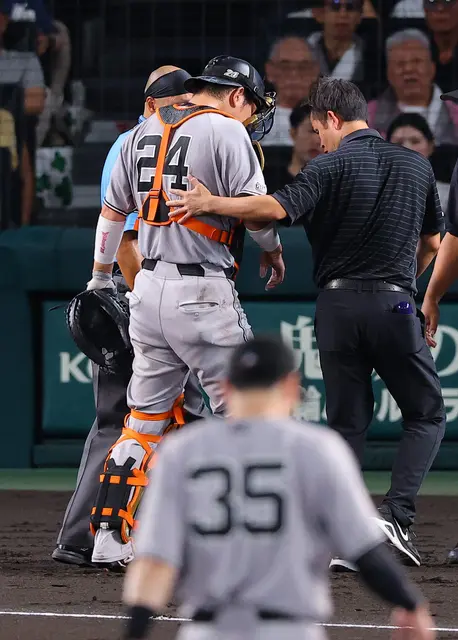 【巨人】「なんかボコって腫れてたよ」大城卓三の右手付近に異変 SNSで心配 治療後途中交代